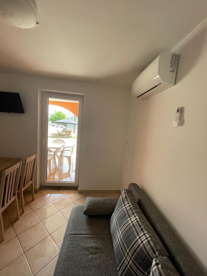 Apartamento Olive Nerezine Exterior foto